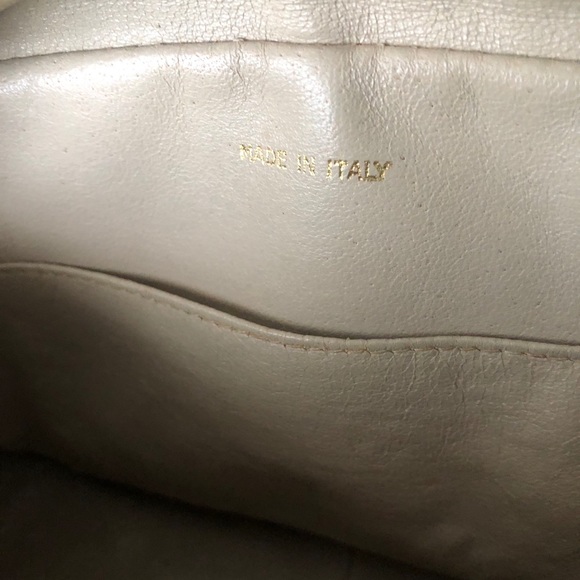 ❌sold❌ Authentic Vintage Chanel Mini Camera bag - Picture 9 of 13